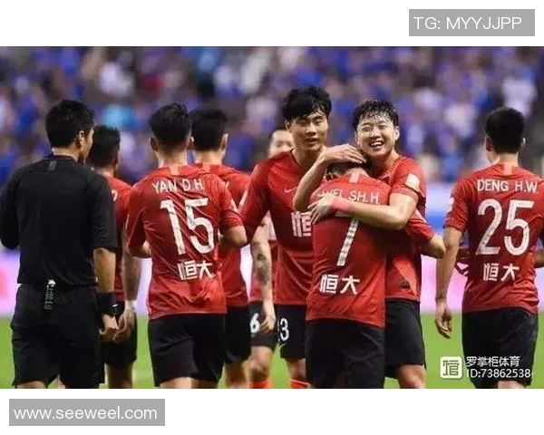 恒大与申花精彩对决集锦回顾赛后新闻分析与球员表现点评